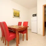 Appartamento Family Friendly With A Swimming Pool Okrug Gornji, Ciovo - 10401 *