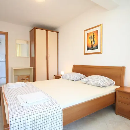 公寓 Family Friendly With A Swimming Pool Okrug Gornji, Ciovo - 10401 *