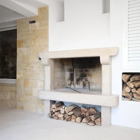 Apartman Family Friendly With A Swimming Pool Okrug Gornji, Ciovo - 10401 Trogir