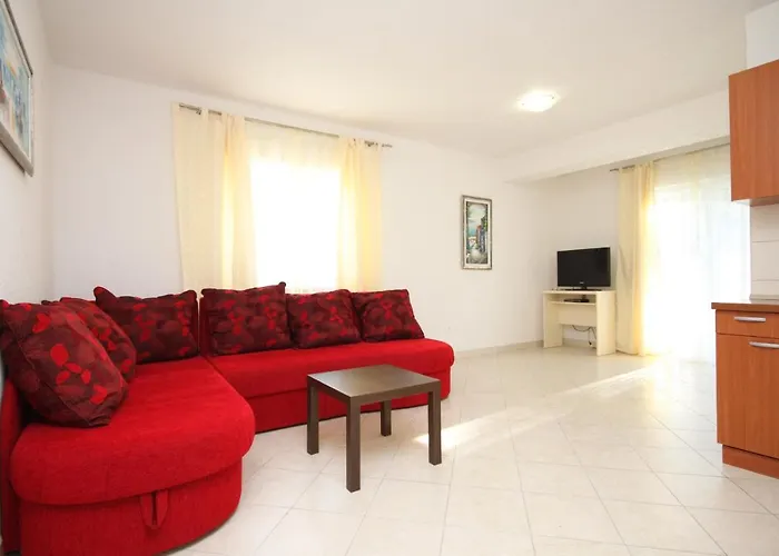 Family Friendly With A Swimming Pool Okrug Gornji, Ciovo - 10401 Appartement