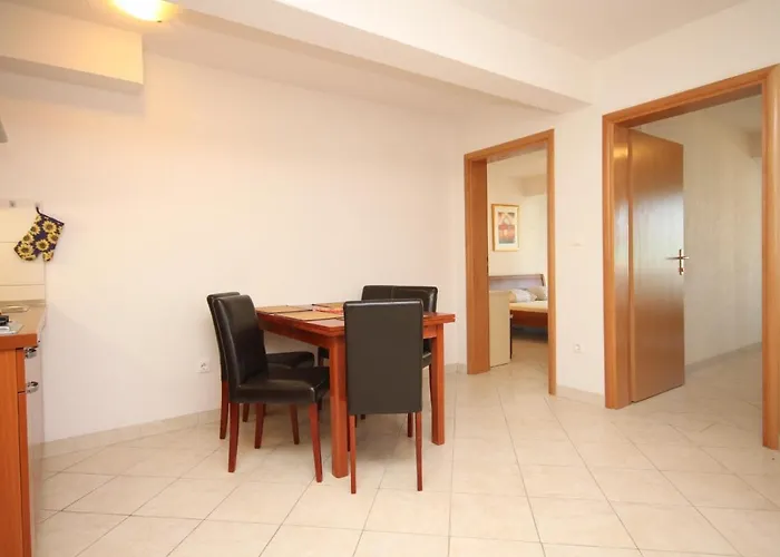 Family Friendly With A Swimming Pool Okrug Gornji, Ciovo - 10401 Appartement Trogir