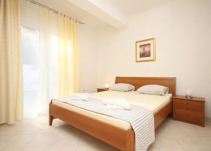 Appartement Family Friendly With A Swimming Pool Okrug Gornji, Ciovo - 10401