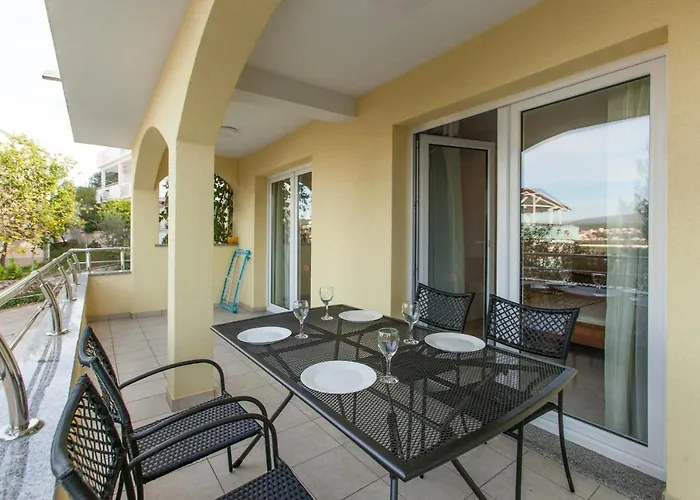 Appartement Family Friendly With A Swimming Pool Okrug Gornji, Ciovo - 10401 Trogir