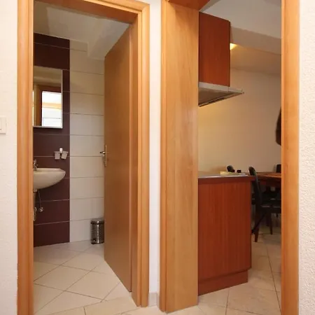 Family Friendly With A Swimming Pool Okrug Gornji, Ciovo - 10401 *