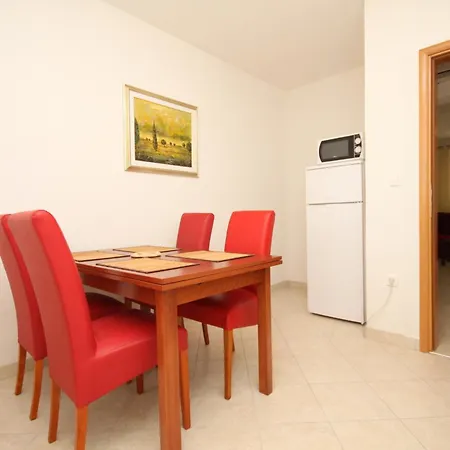 Appartement Family Friendly With A Swimming Pool Okrug Gornji, Ciovo - 10401 *